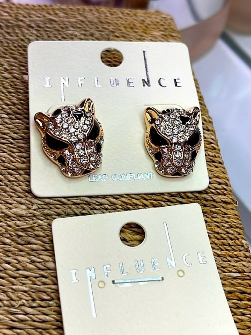 🆕🌿💛INFLUENCE: GOLD Jaguar Shaped Metal Post Earrings